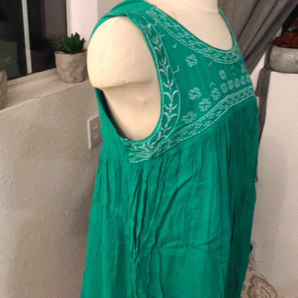 Dress - Picture 3 of 5
